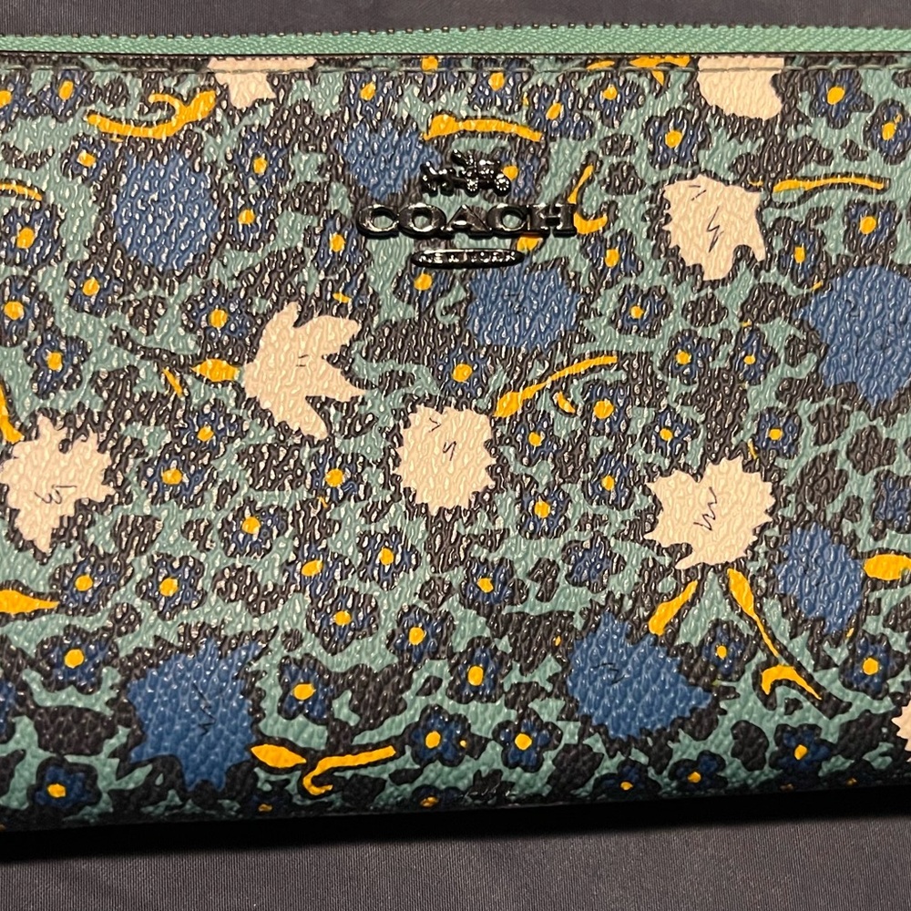 Coach Yankee Floral Wallet